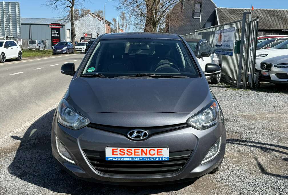 Hyundai i20 1.2i*GARANTIE*CARNET*