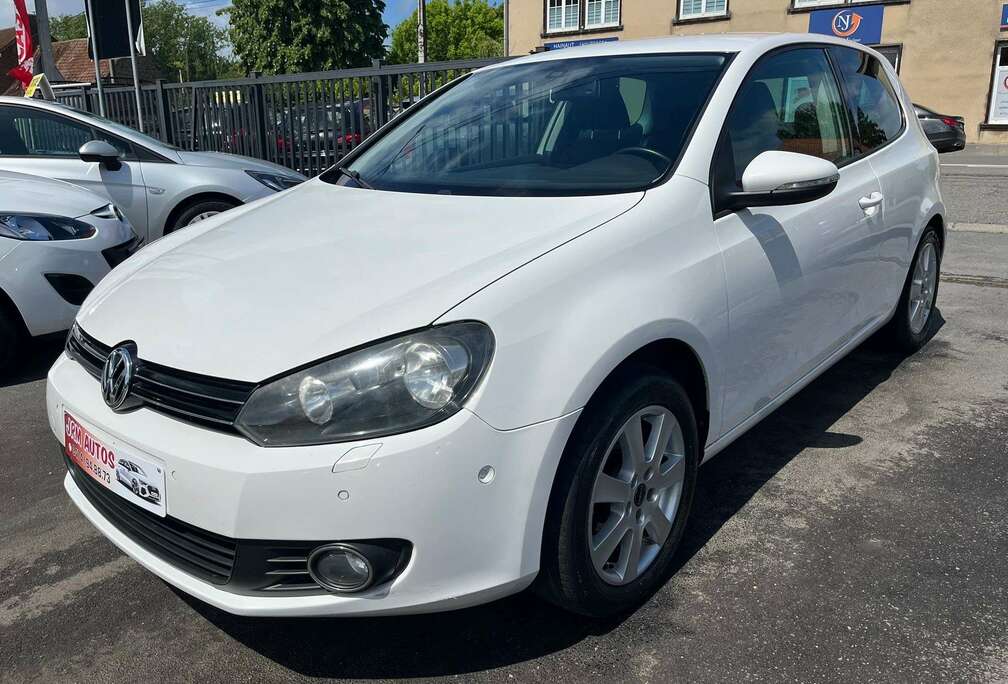 Volkswagen 1.2 TSI 105 Trendline *** CLIM/CAPTEURS/CRUISE CONTROL/PARK ASSIST ***