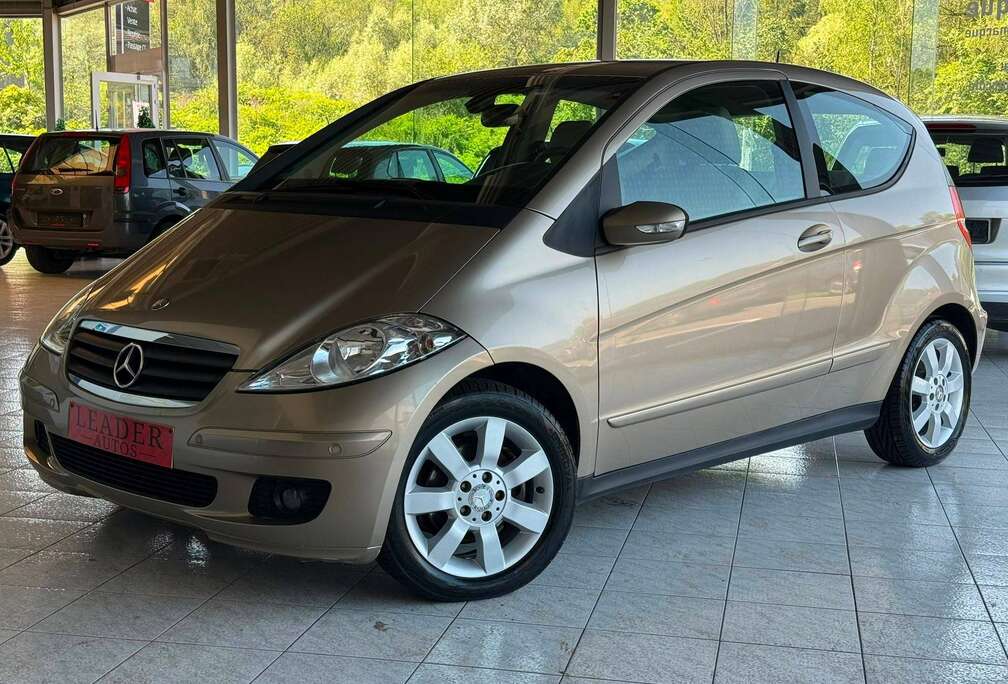Mercedes-Benz 1.7 ESSENCE 116CV - AUTOMATIQUE - AIRCO - 37.000 KM