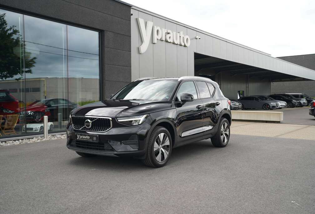 Volvo XC40 2.0 B3 Mildhybride Aut Keyless Virtual Navigatie Trekhaak Cruise control AppleAndroid Privacy Verwarmde zetels/stuur