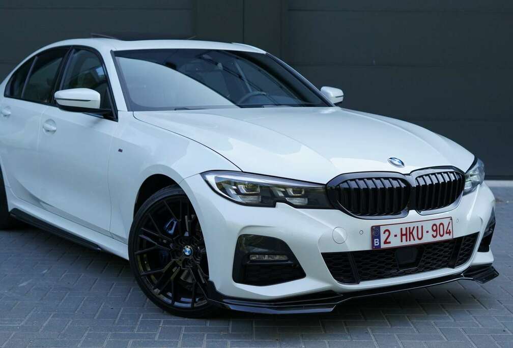 BMW 330i M-Pack/M-Performance/Pano/Keyless/LED