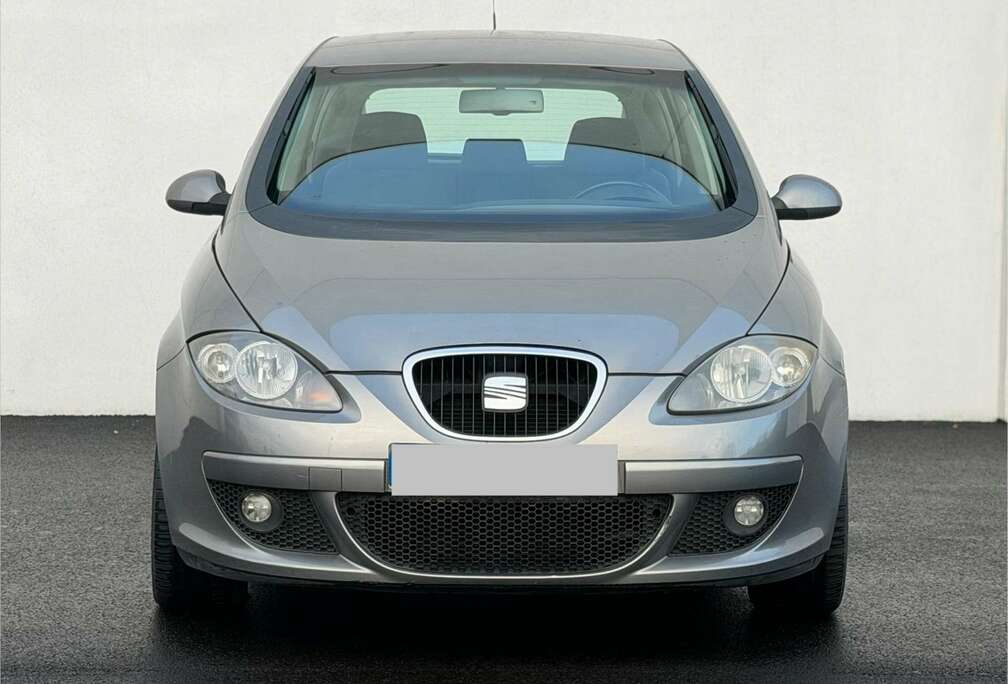 SEAT 1.6i 127000 km GEKEURD VOOR VERKOOP airco pdc