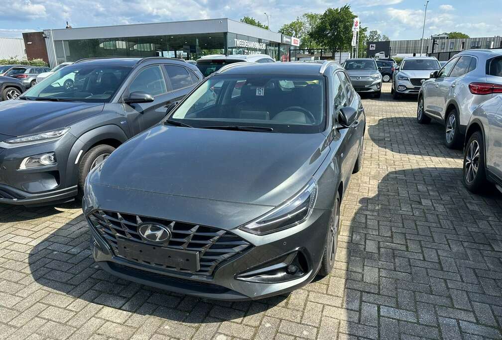 Hyundai 1.5 T-GDi MHEV Sky DCT