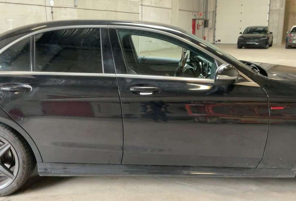 Mercedes-Benz C 200 d 9G-TRONIC AMG Line