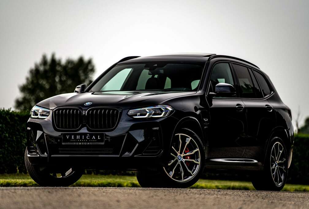BMW xDrive30e M SPORTPANOHEADUPCAMERALASERTREKHAA