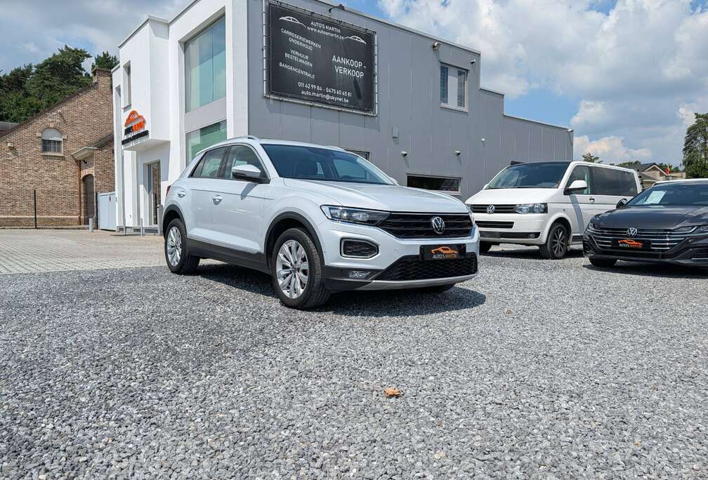 Volkswagen 2.0 TDi   NAVI  TREKHAAK  ACC  360 SENSOR