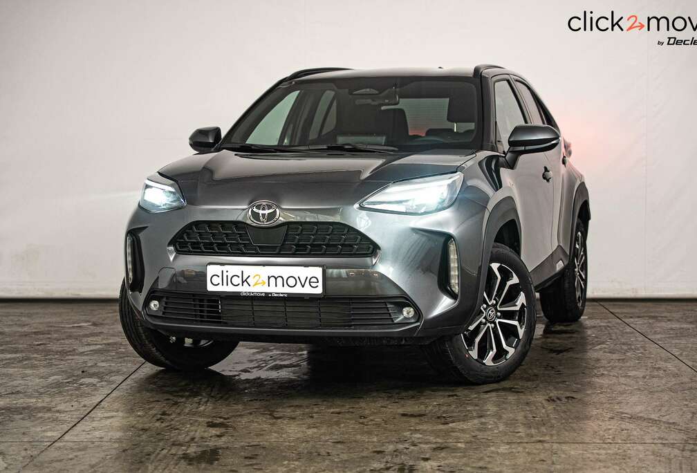 Toyota 1.5i Executive *Winter pack+Navi* + 10 garantie