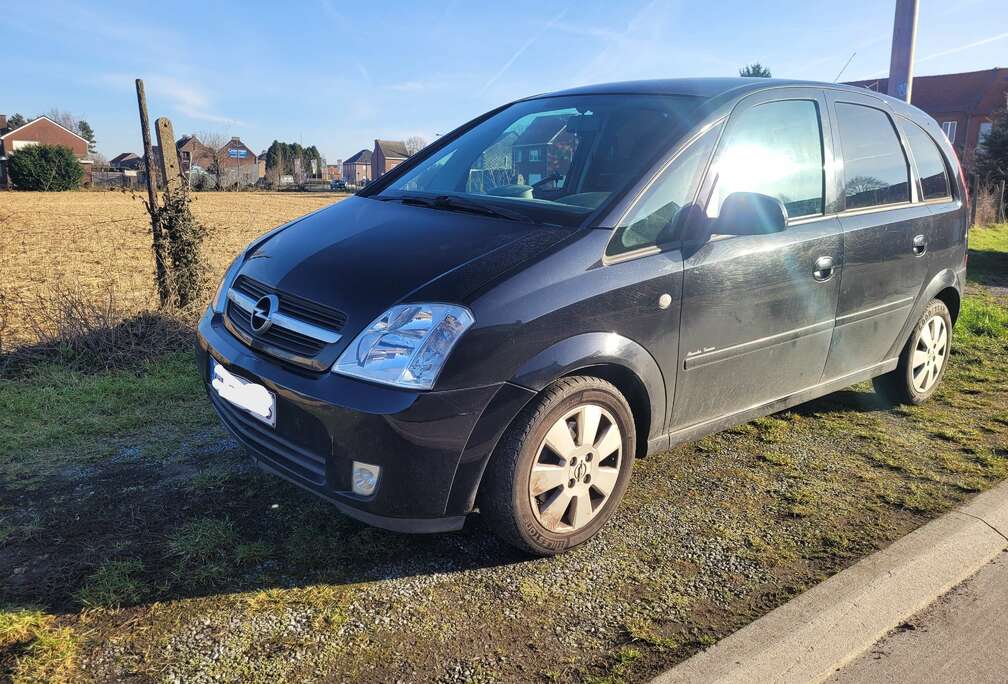 Opel Meriva 1.6 16V Easytronic (Essentia)