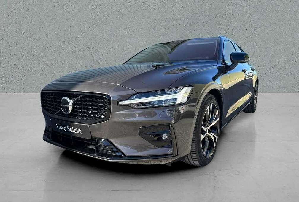 Volvo Plus, B4 Mild-Hybrid, Benzin, Dark