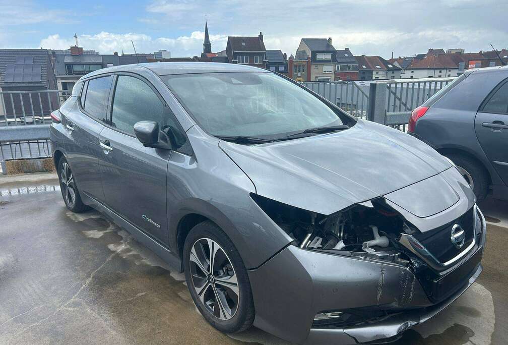 Nissan 40 kWh 76200 KM. 2018. ELEKTRICITEIT. AUTOMAAT. 7700 EURO