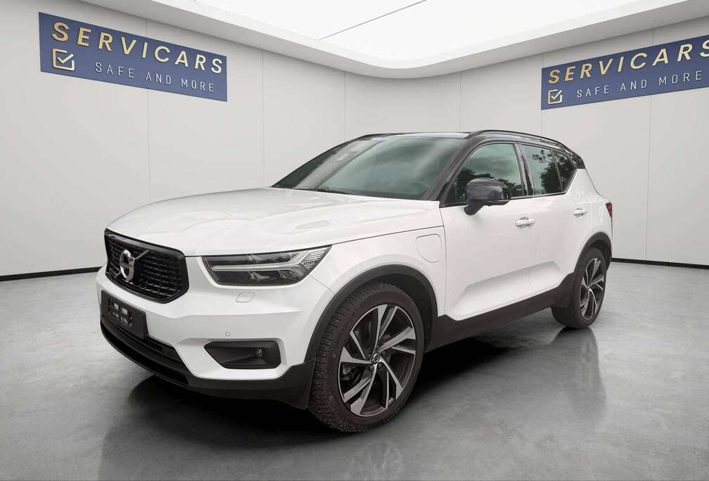 Volvo @ SERVICARS FLEURUS - VOLVO XC40 1.5 T5 PHEV R-Design - PANO - GARANTIE 12 MOIS