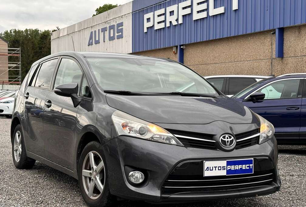 Toyota 1.6 D-4D PREMIUM 82KW GPS CRUISE AIRCO ATT.REM