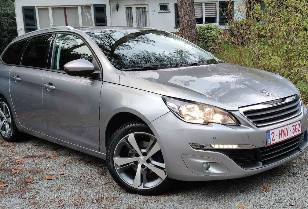 Peugeot SW PureTech 130 EAT6 Stop & Start Allure