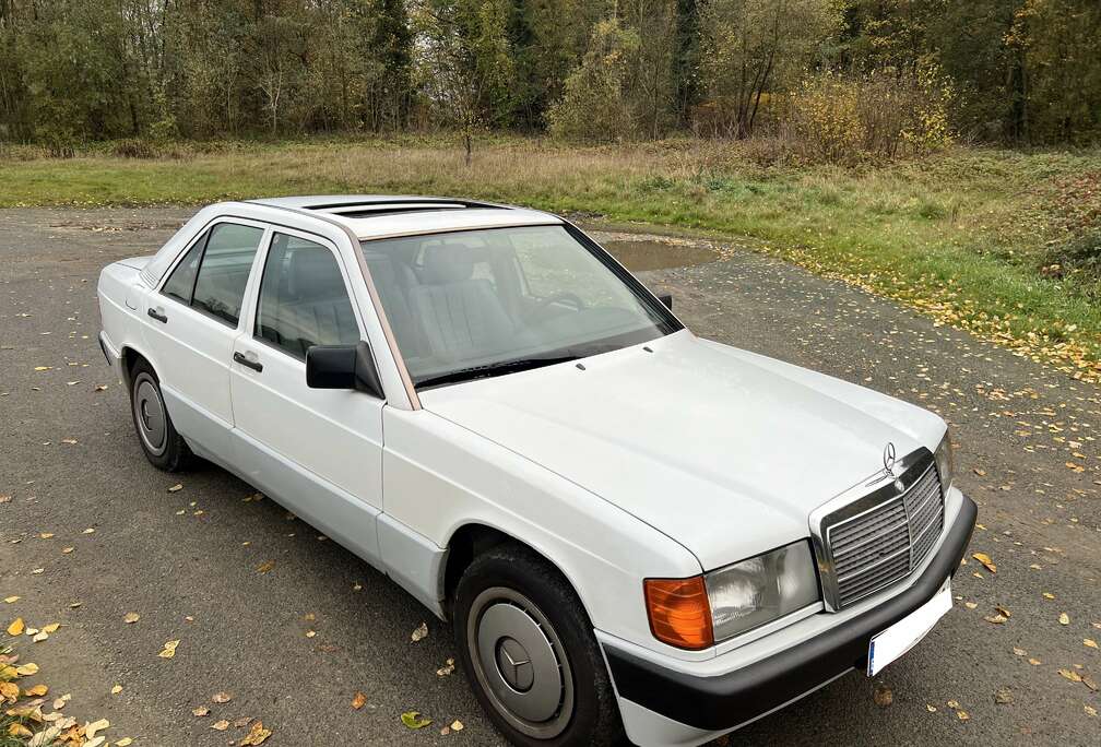 Mercedes-Benz 190 D