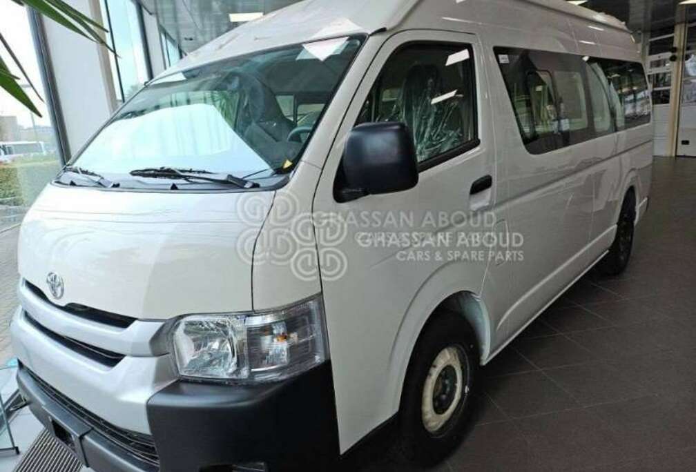 Toyota VAN DLX HR 2.5 D-EXPORT OUT EU ONLY-27100 Euros -price excluding VAT)