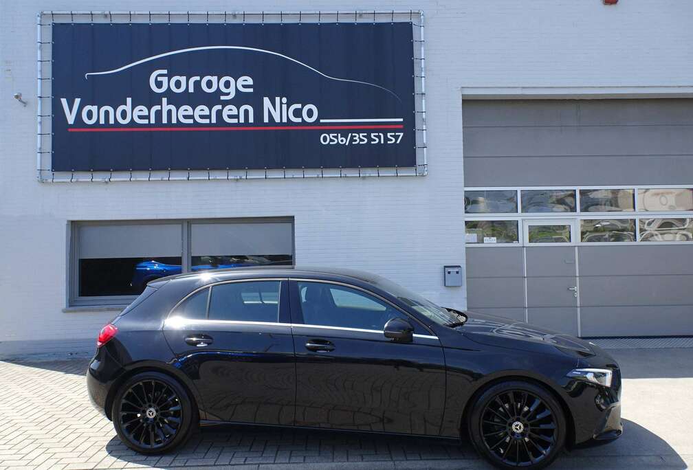 Mercedes-Benz 5d. WIDE SCREEN,CAMERA,FULL LED,SFEERVERLICHTING,HALF LEDER,CRUISE,BLUETH,PDC V+A,ALU 17\