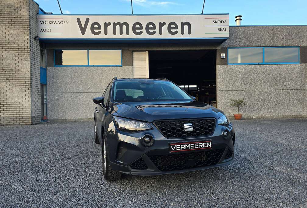 SEAT LED / Cruise / Carplay / Navi / Lane assist / Park assist