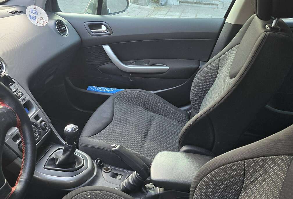 Peugeot 308 SW 1.6i Premium