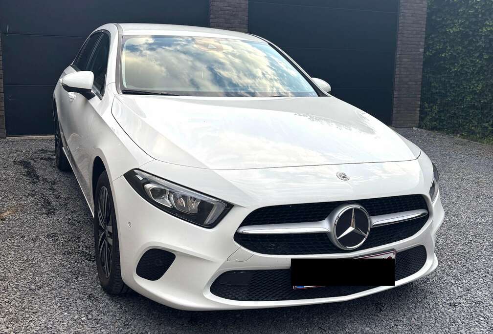 Mercedes-Benz A 250 e Business Line