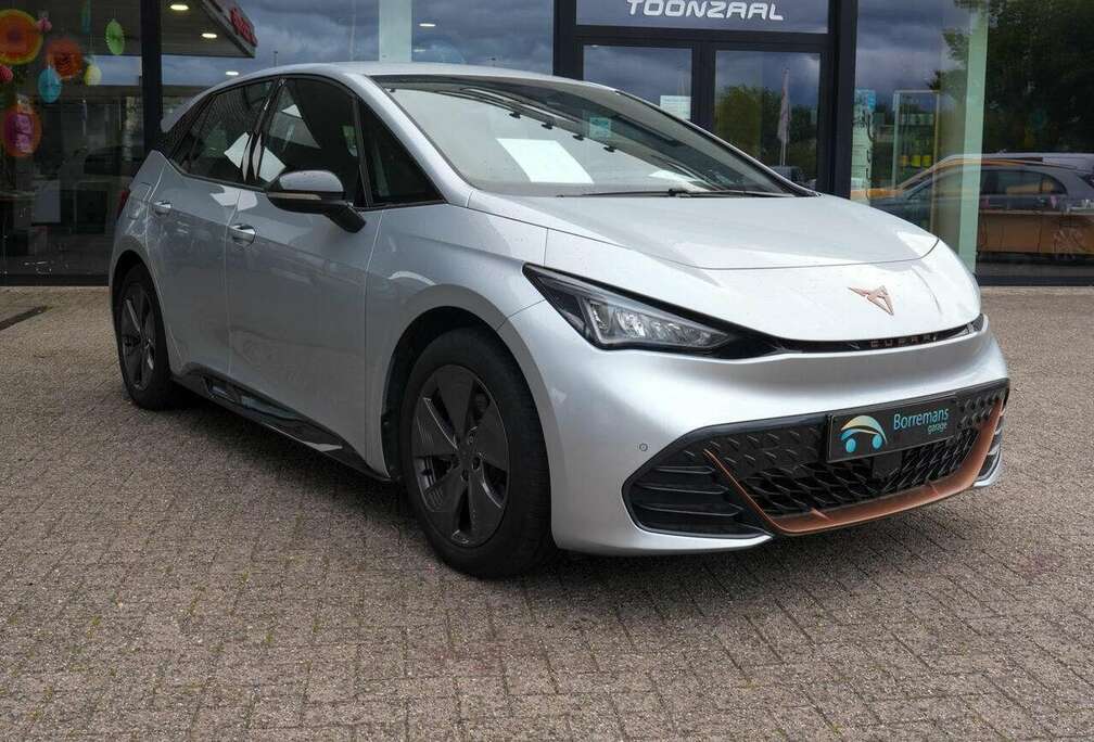 62 KWH 150KW Range 424-578/Navi/Carplay/Camera/...