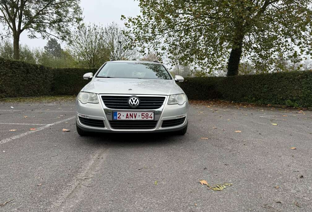 Volkswagen 2.0 tdi bm Trendline 110cv