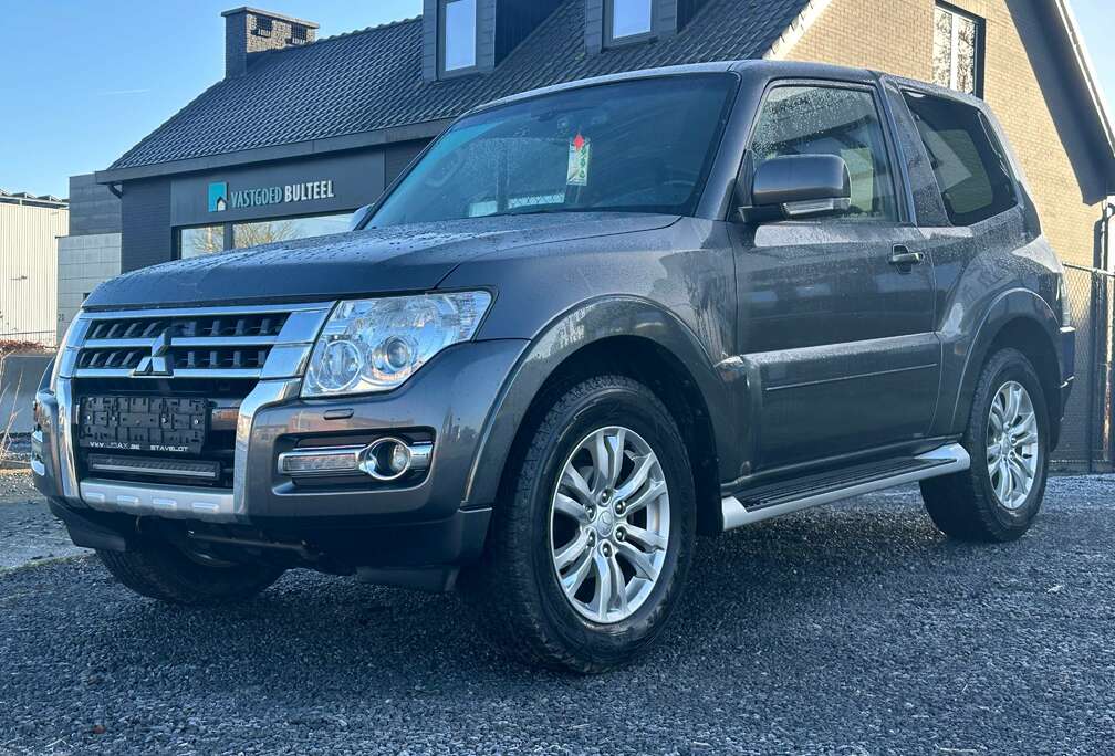 Mitsubishi Pajero 3.2 DI-D *Automaat*Lichte vracht*btw wagen*
