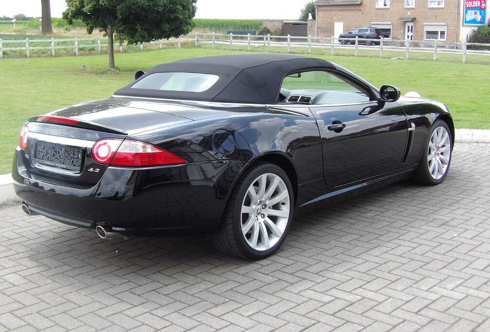 Jaguar Cabriolet 4.2i V8 Belg. wagen 1eig
