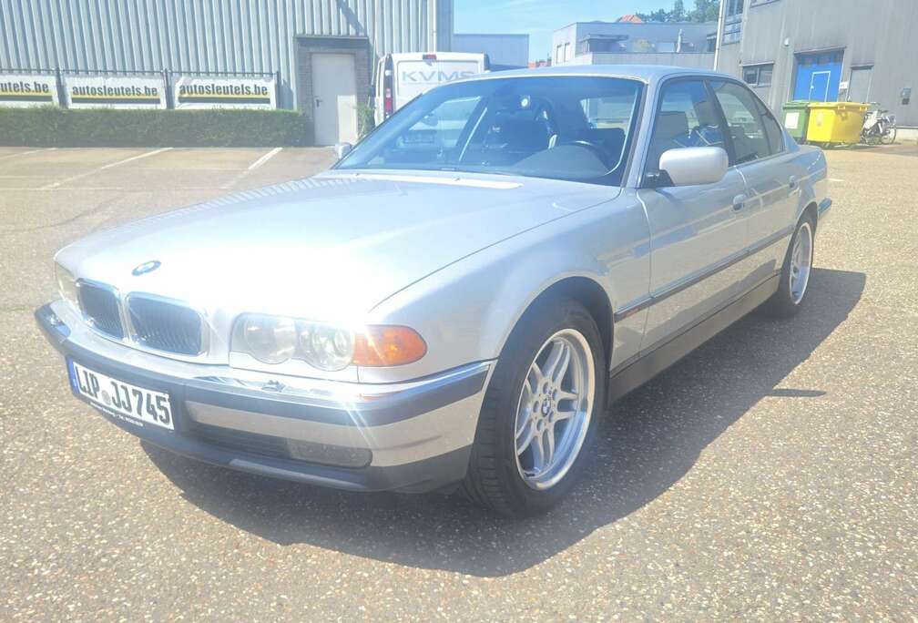 BMW 740iA