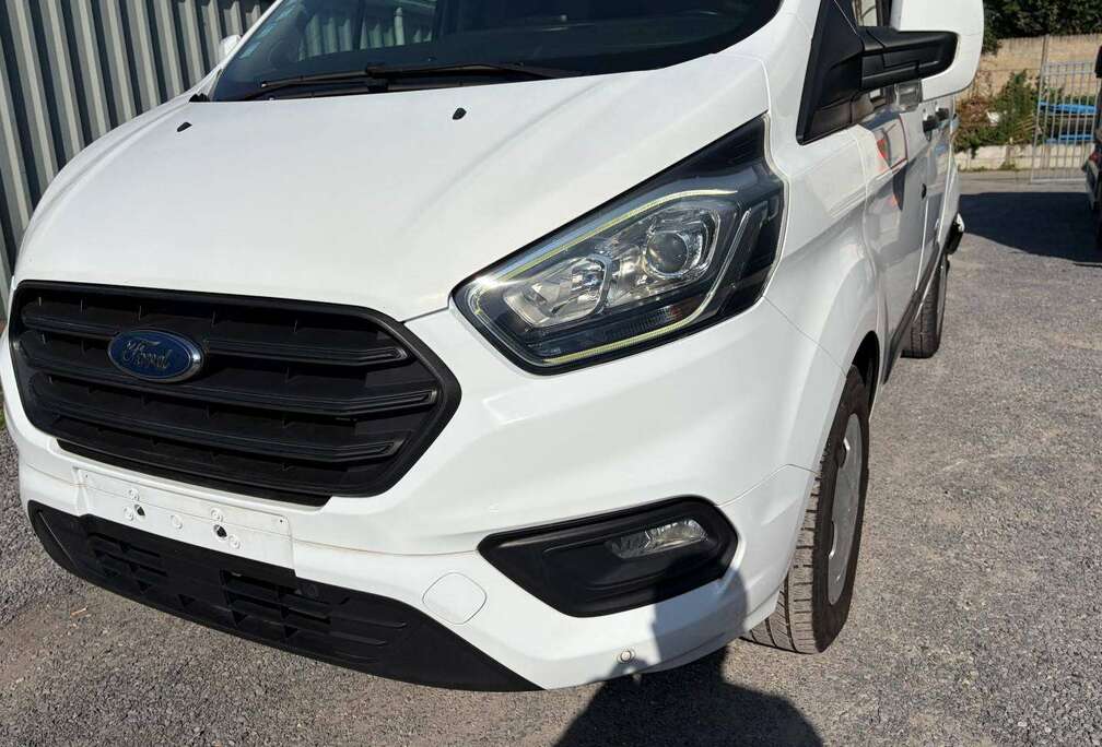 Ford 2.0 TDCi L1H1 Limited Multi-use