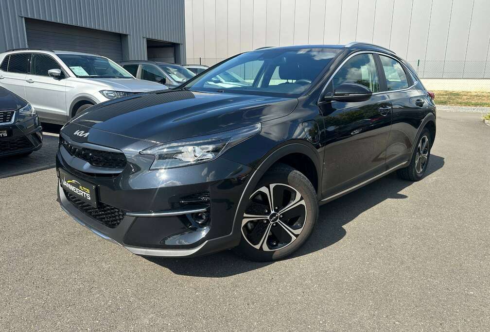 Kia PHEV 1.6 benzine + elektrisch, plug-in hybride, CARPLAY / CAMERA