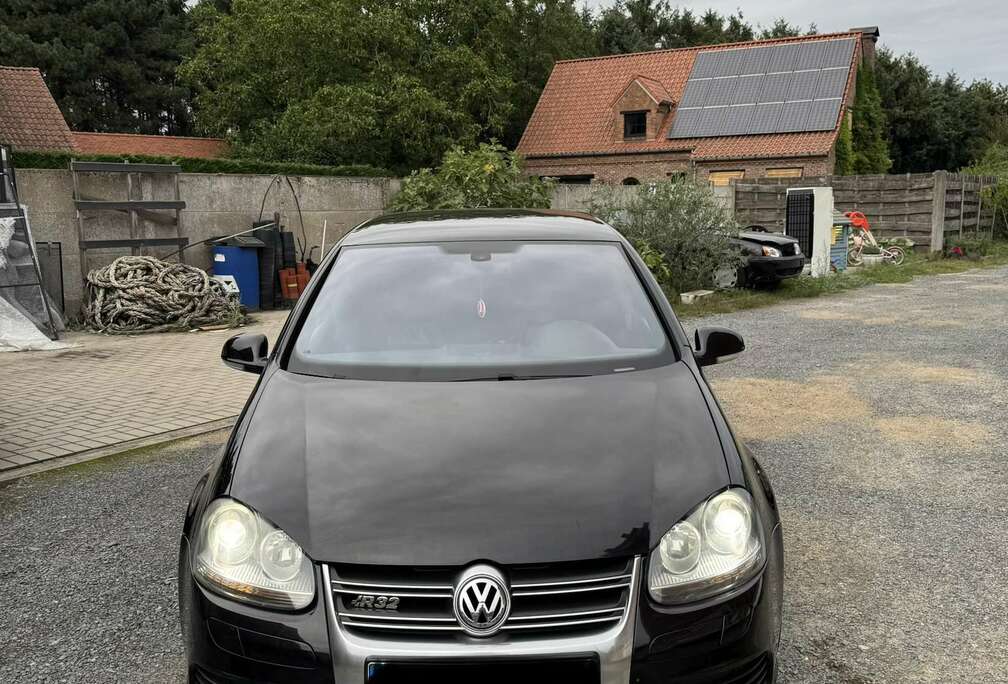 Volkswagen R32 3.2i V6 24v FSI 4Motion DSG