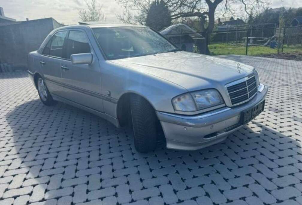 Mercedes-Benz Elegance