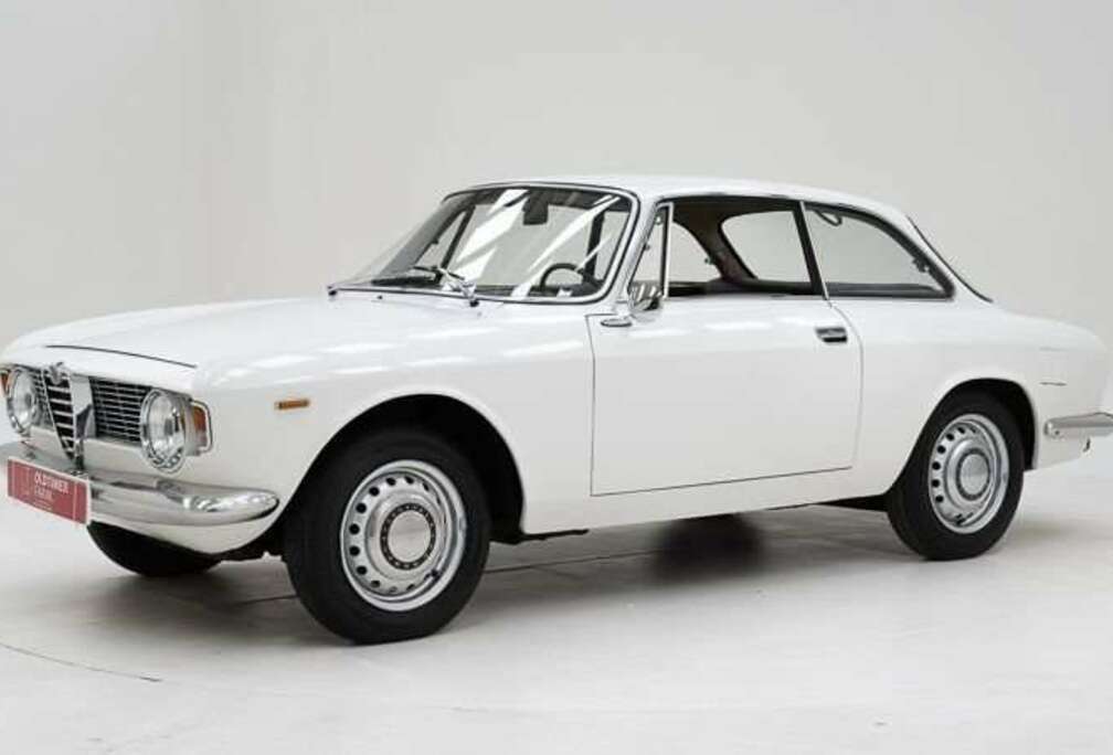 Alfa Romeo 1600 Sprint GT \'66 CH20725