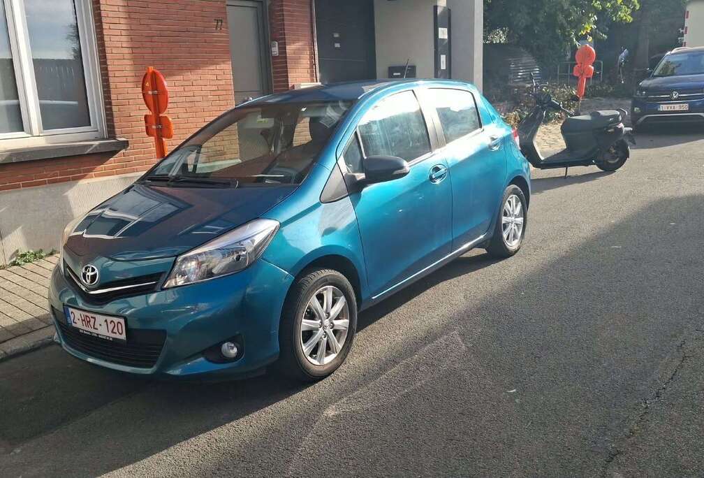 Toyota 1.0i VVT-i Edition 2013