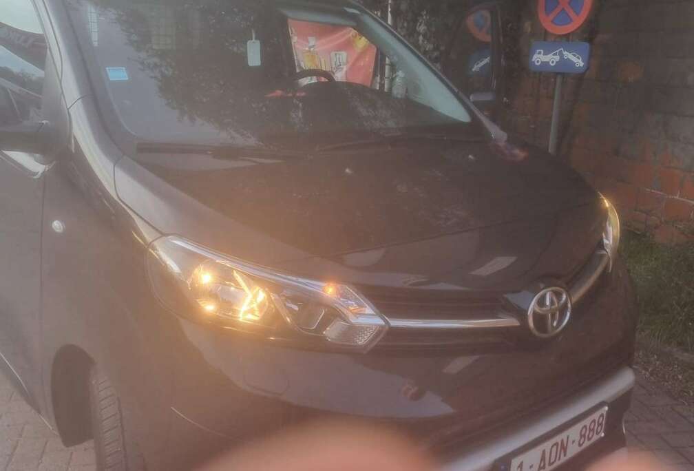 Toyota 2.0 D-4D Medium Comfort S/S