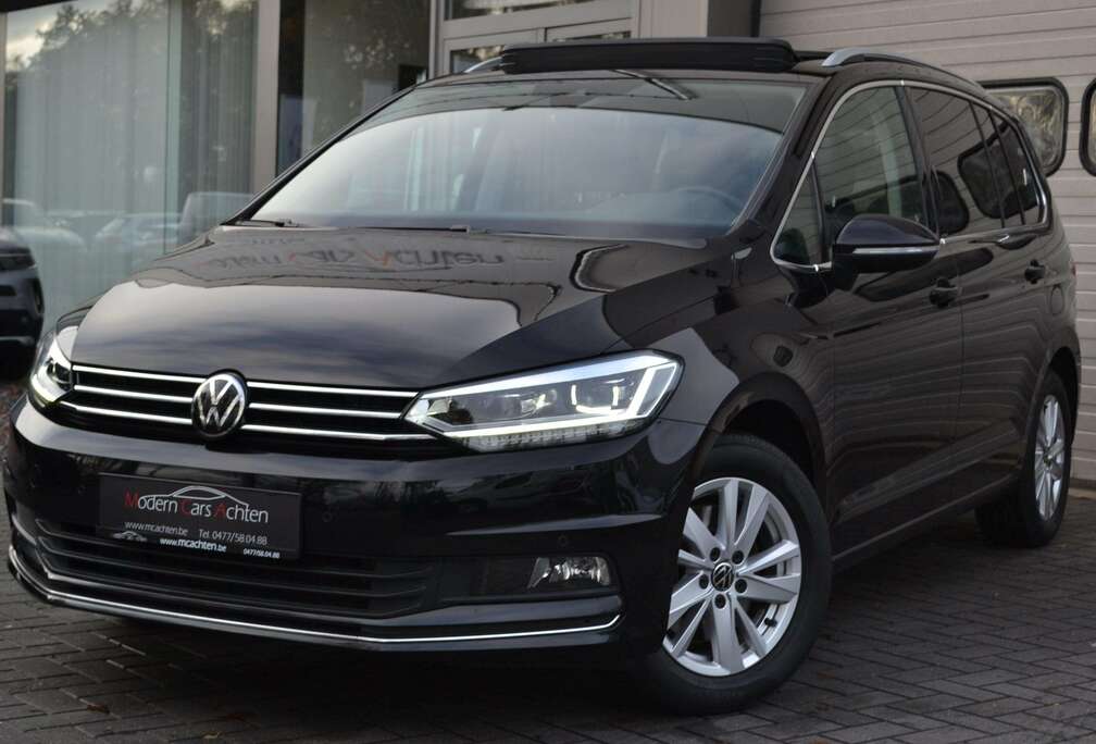 Volkswagen Touran 1.5 TSI ACT DSG Highline. PANO. 7PL. LEDER.