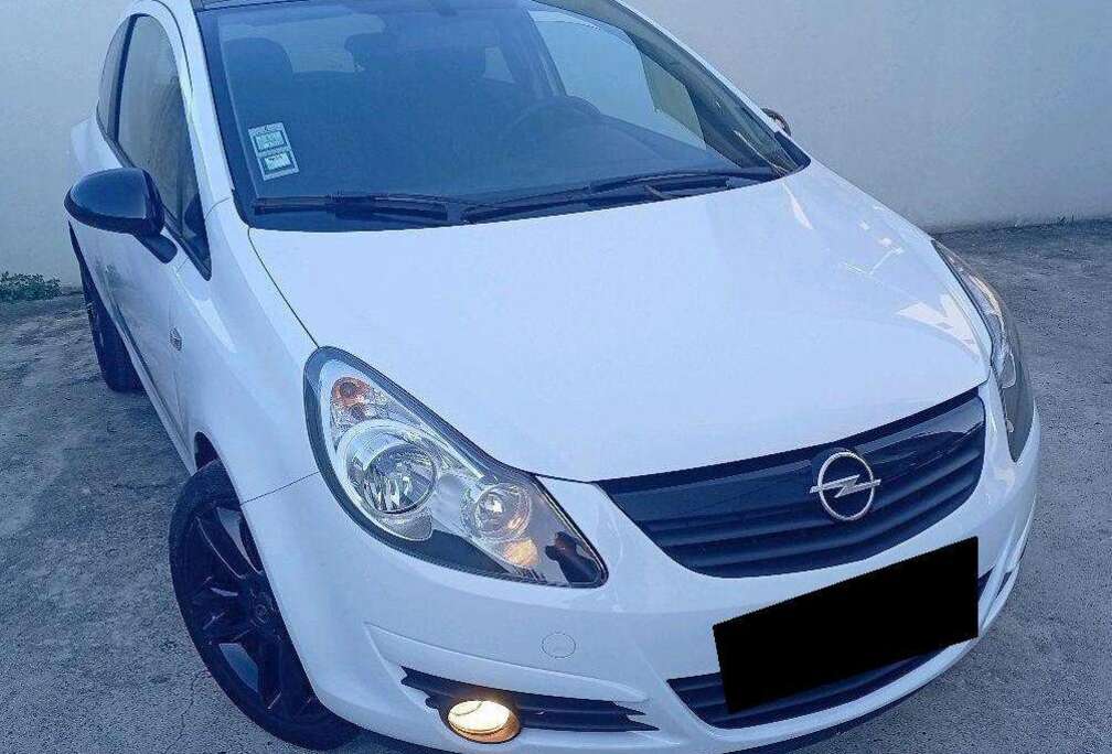 Opel Corsa 1.0i XEP 12v TomTom