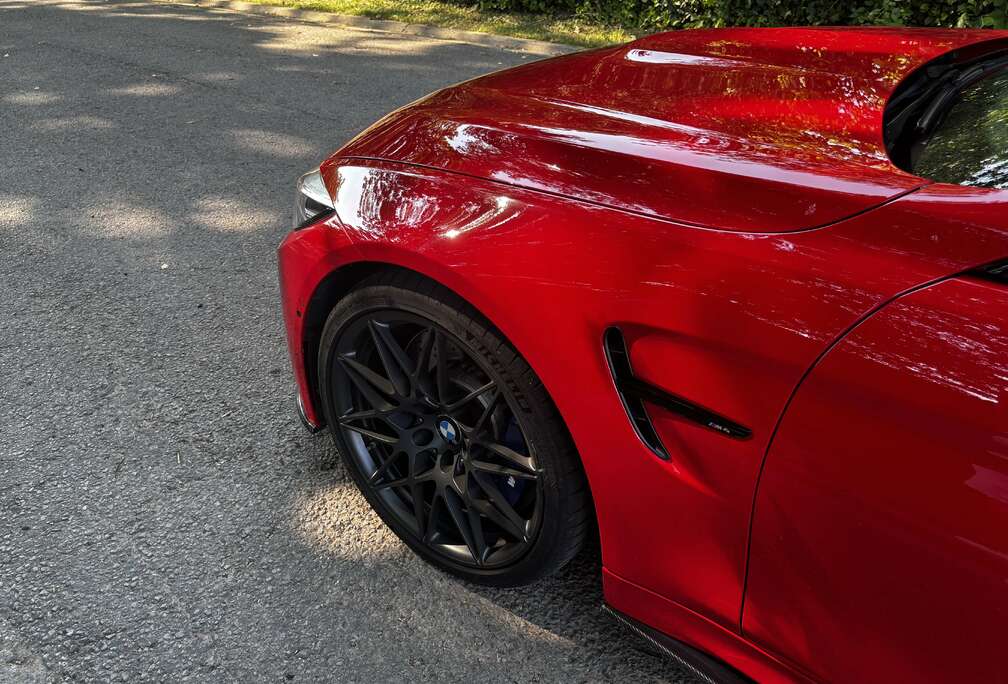BMW BMW M4 Compétition BORN IN M TOWN (ROSSO CORSA)