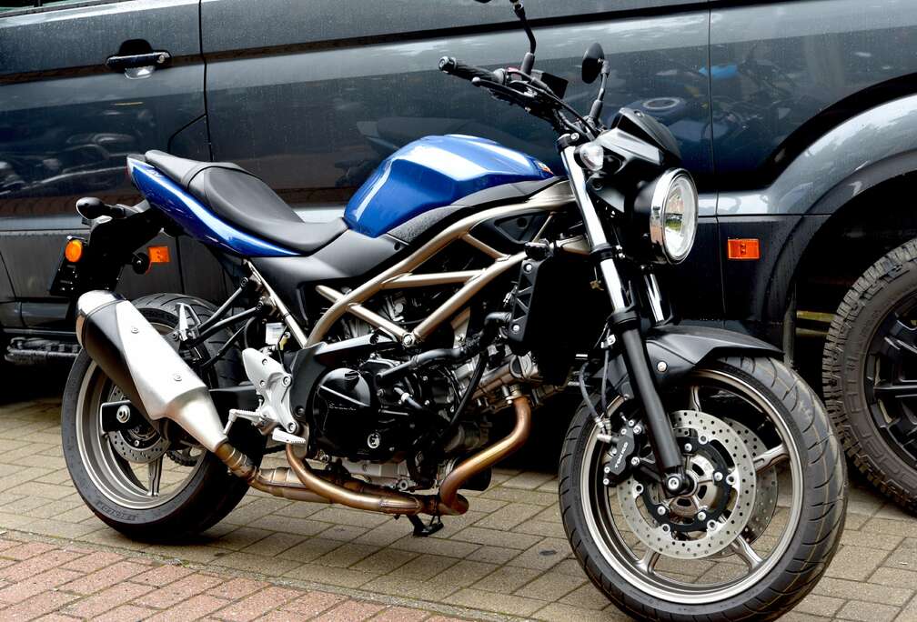 Suzuki ***MOTO VERTE***