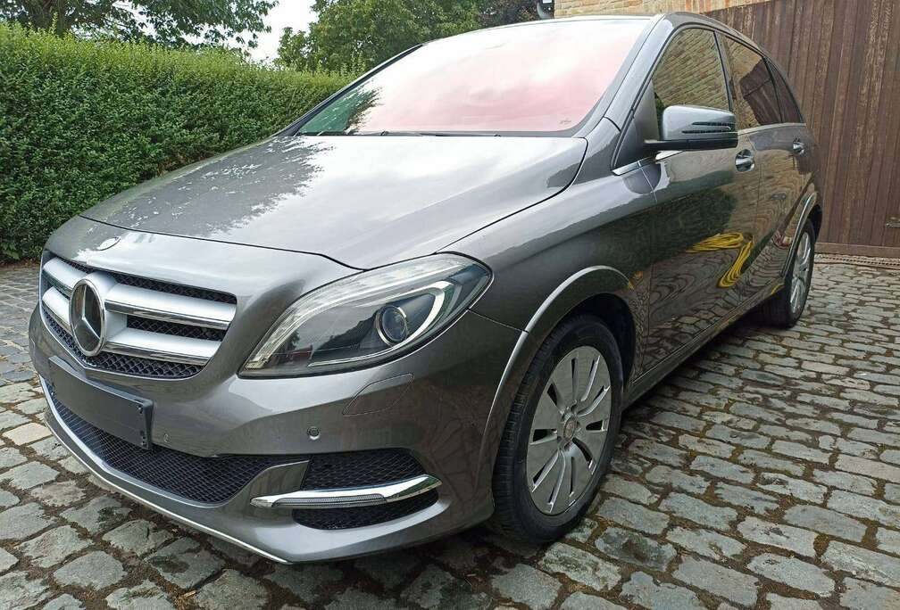 Mercedes-Benz NIET RIJDEND