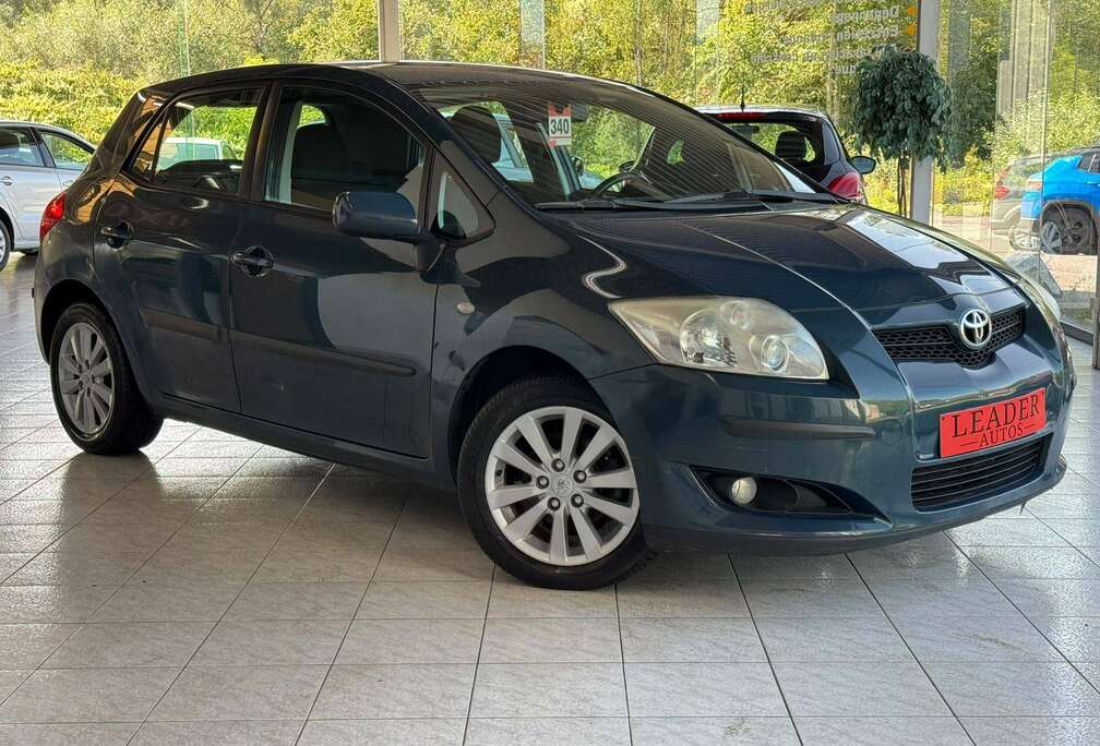 Toyota  1.6 ESSENCE 125CH - AUTOMATIQUE - AIRCO - CRUISE