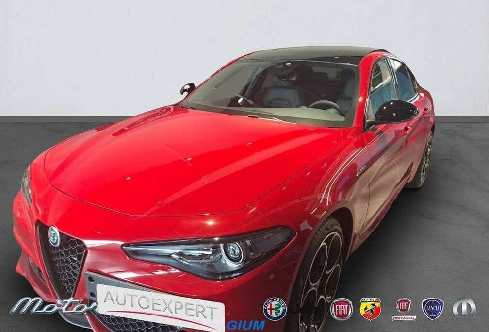 Alfa Romeo 2.2 MJD 210 Q4  AUTO Veloce