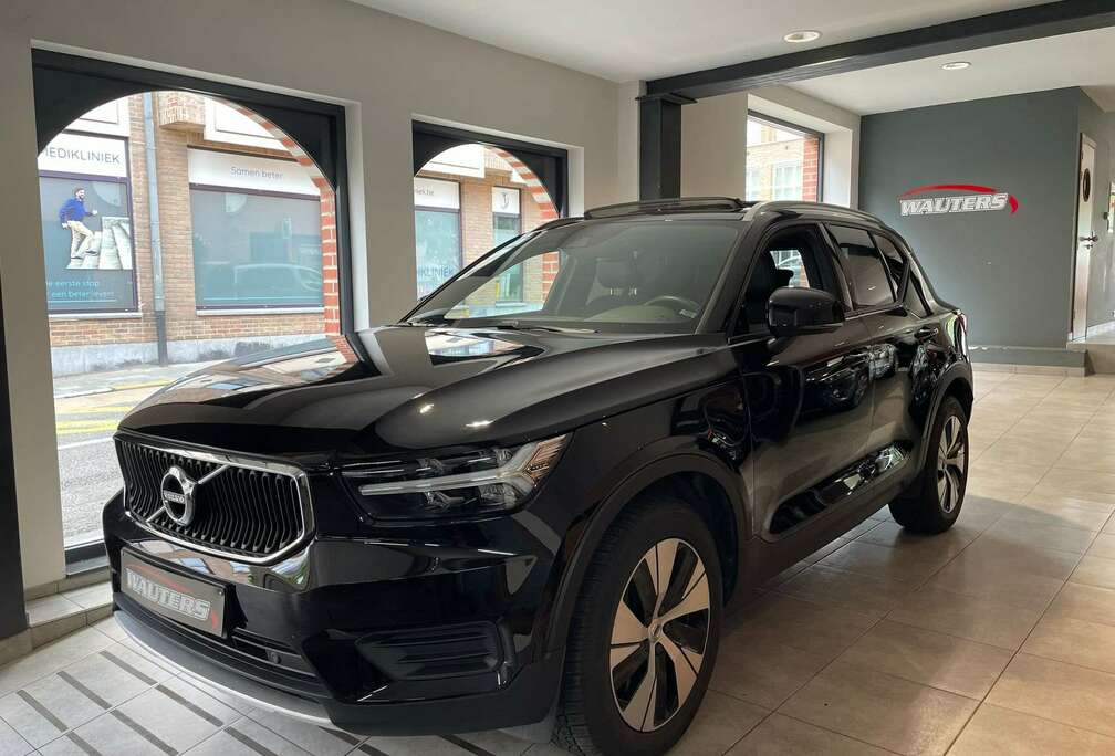 Volvo XC40 T5 Twin Engine DKG Momentum Pro