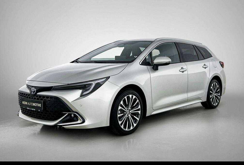 Toyota 1.8 Hybrid Style e-CVT