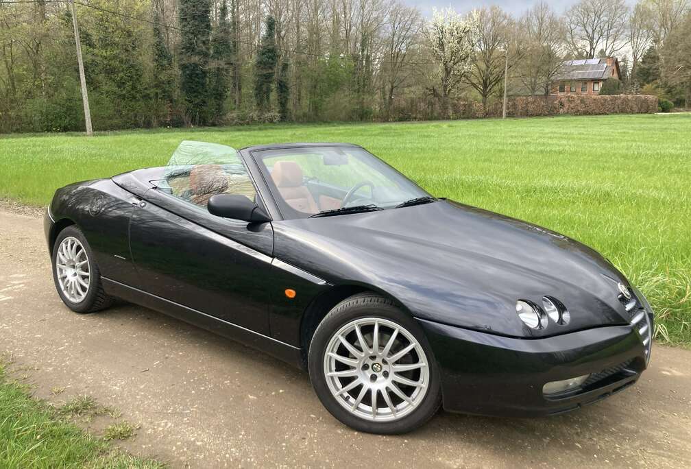 Alfa Romeo Spider 2.0i 16v JTS Medio