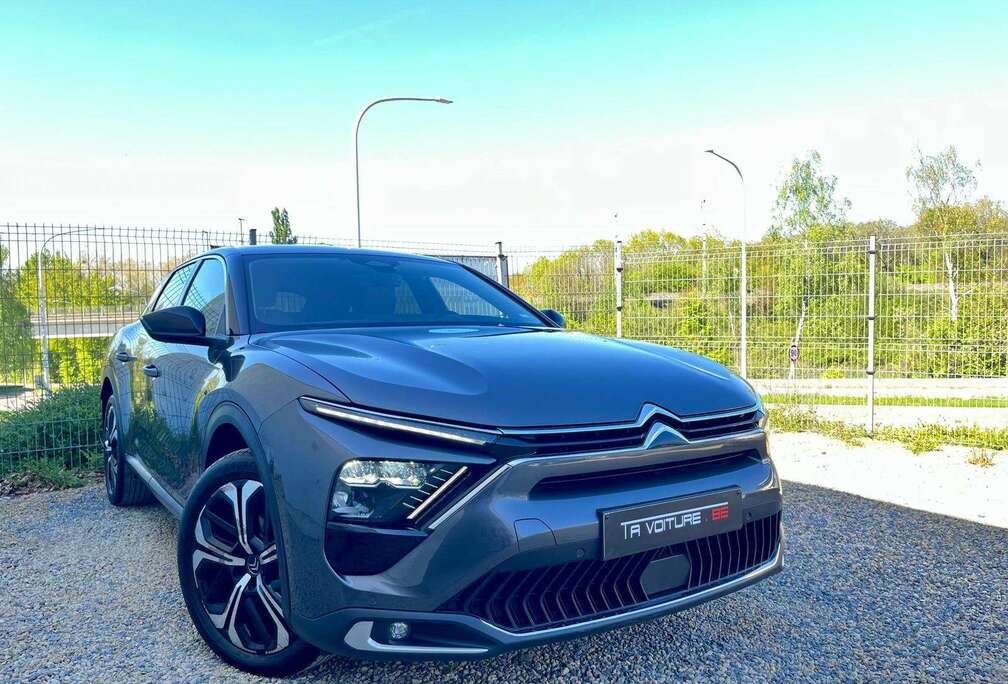 Citroen 1.2 PureTech Shine CUIR/LED/SIEGES-CHAUF/NAVI/ACC