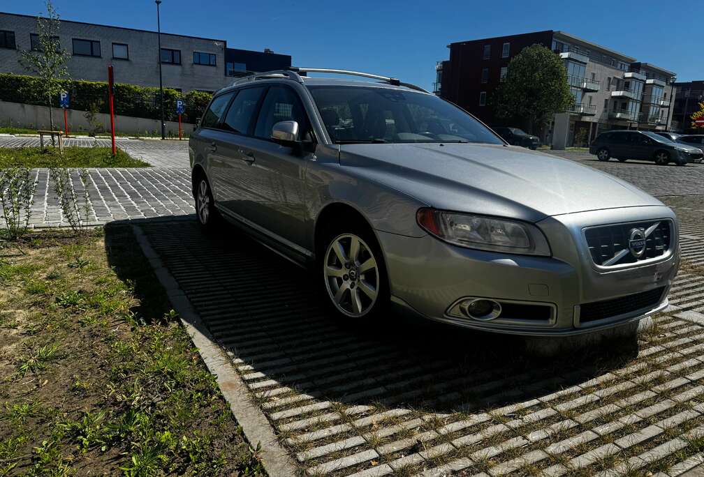 Volvo V70 2.0 D3 R-design Geartronic