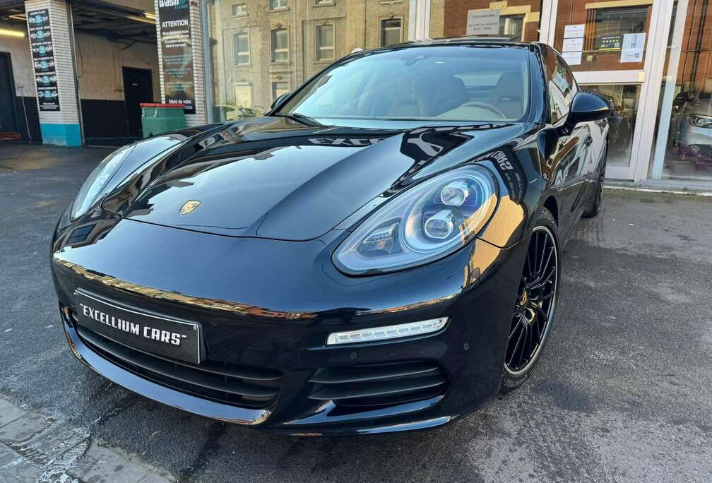 Porsche S e-Hybrid 3.0i Tiptronic Feux Led Toit Ouvrant Jante Cuir Carnet Garantie