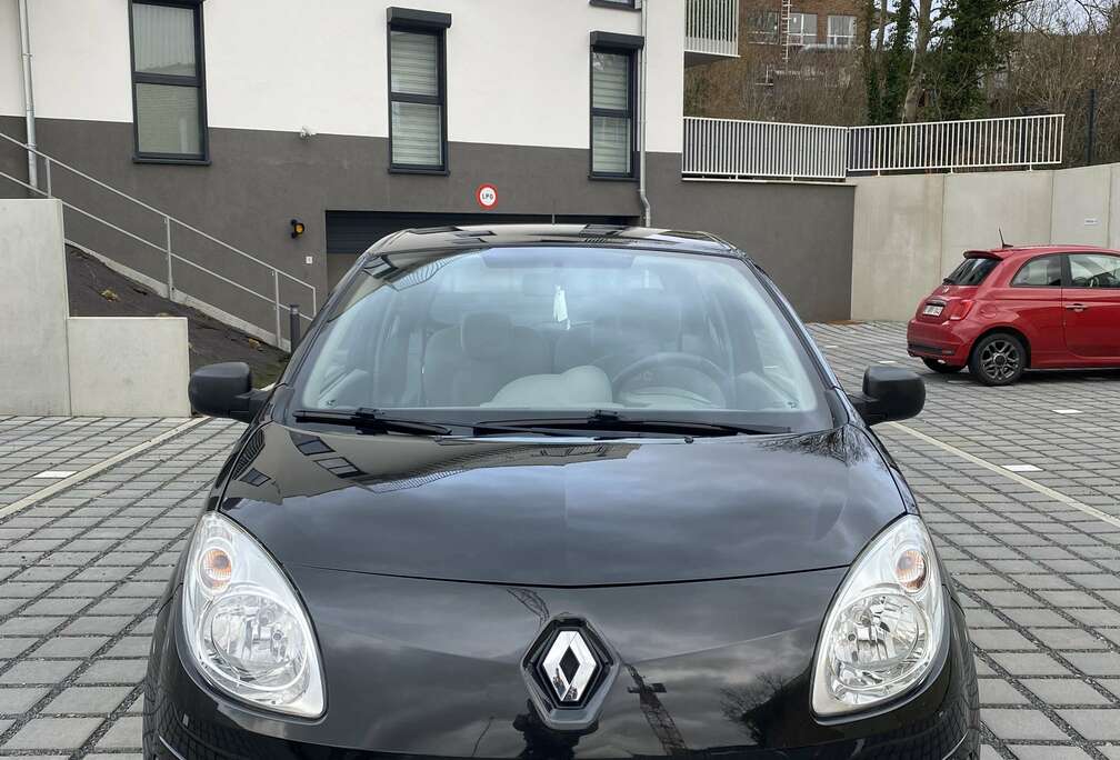 Renault 1.2i Authentique