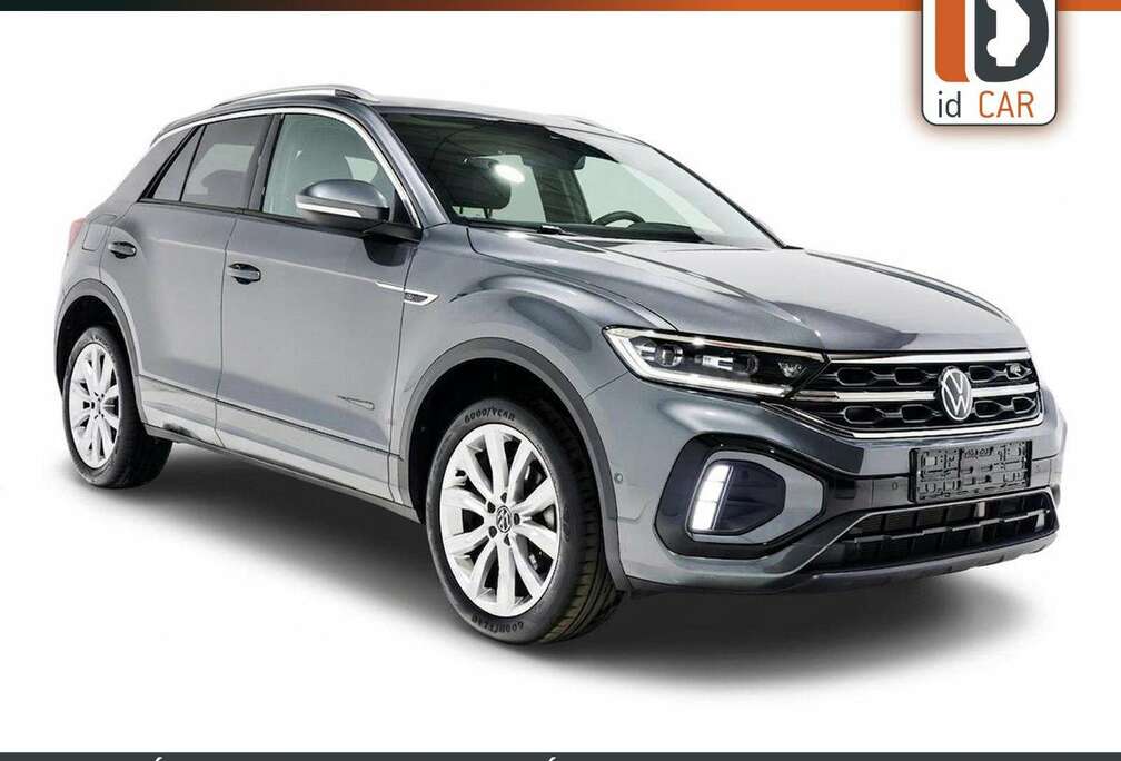 Volkswagen 1.5 TSI DSG R-LINE LED ACC CARPLAY CAMERA JA18